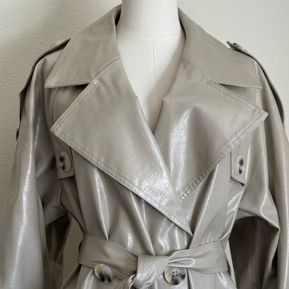 MEOTINE BOBBY TRENCH VEGAN LEATHER - LIGHT GREY - Picture 7 of 13